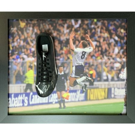 (image for) Tottenham Hotspur FC Gascoigne Signed Boot (Framed)